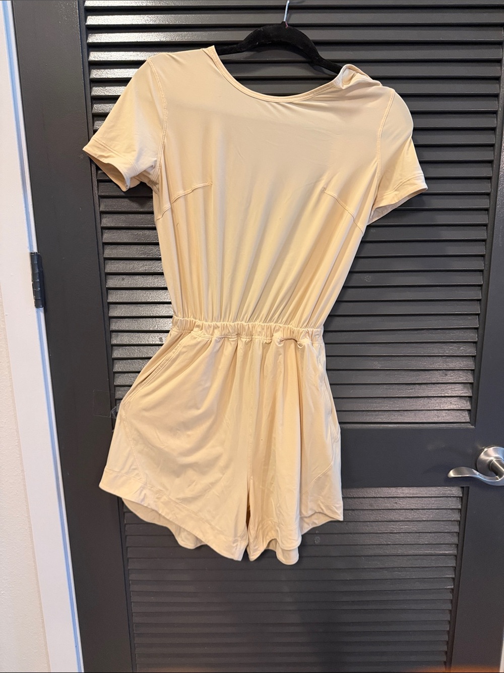 Lululemon Athletica Cream Short-Sleeve Romper size 8 *Reposhing